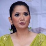 Vina Panduwinata - teksty piosenek