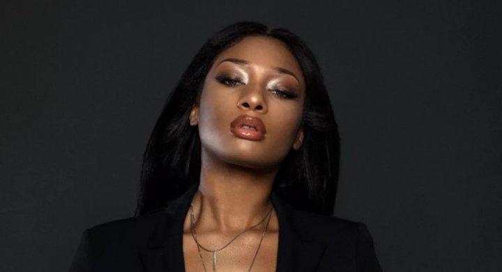 Megan Thee Stallion, 千葉雄喜 - Mamushi (feat. Yuki Chiba) lyrics