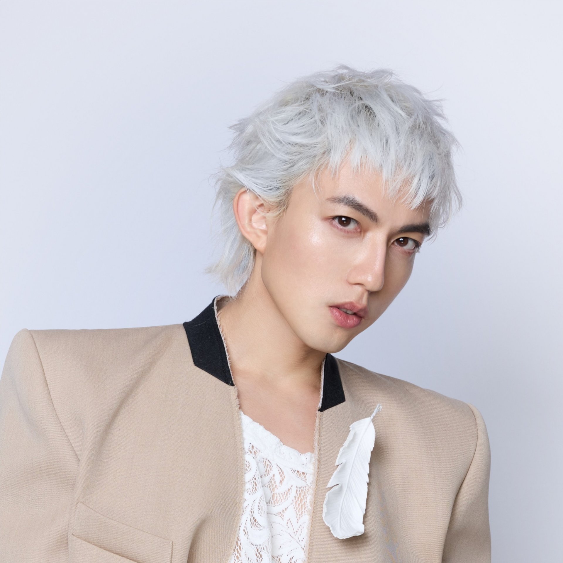 Yoga Lin - 說謊lyrics translation in English | Musixmatch